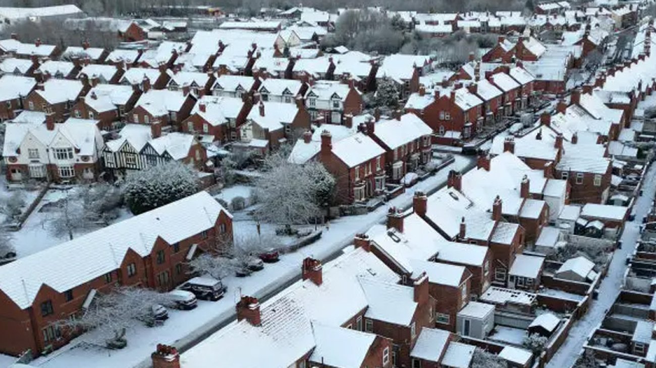 UK Braces for Disruptive Snow and Subzero Temperatures as Arctic Blast Hits