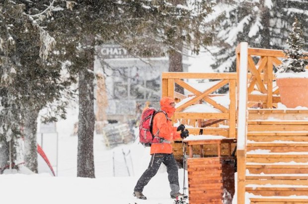 cold weather alert in England with snow and ice