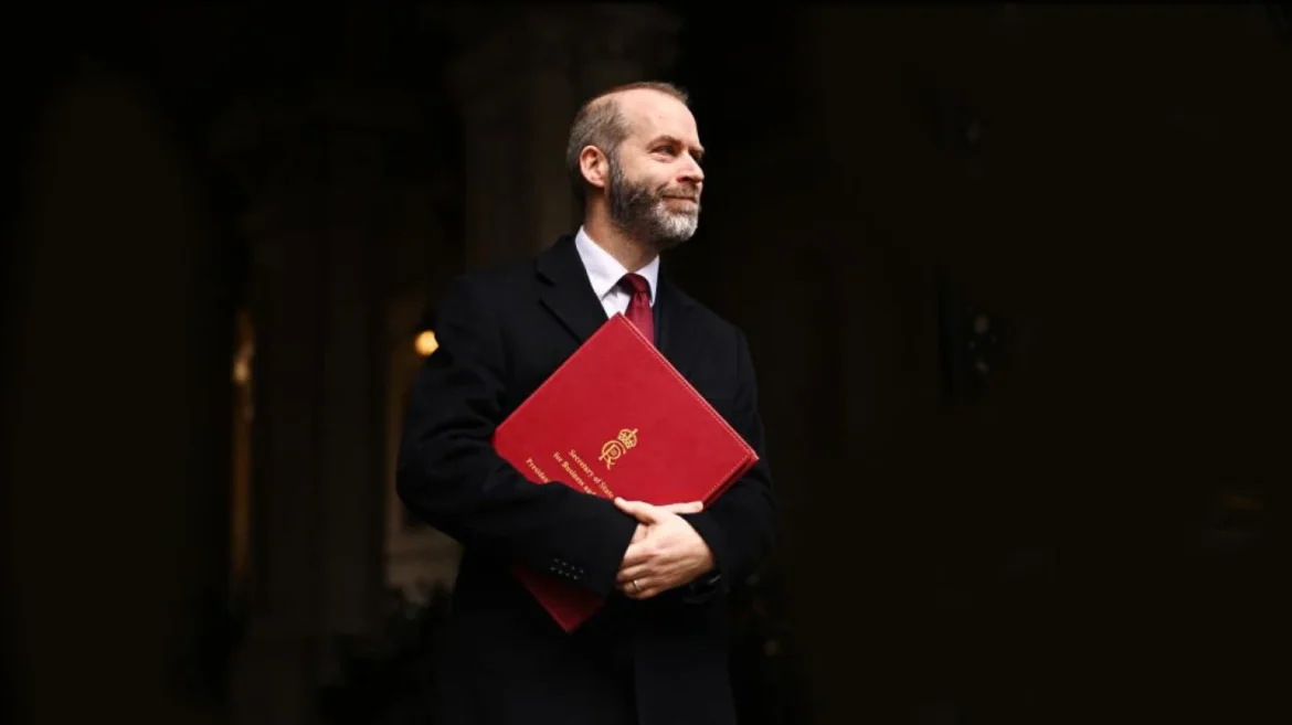 Jonathan Reynolds correcting solicitor claim in Parliament