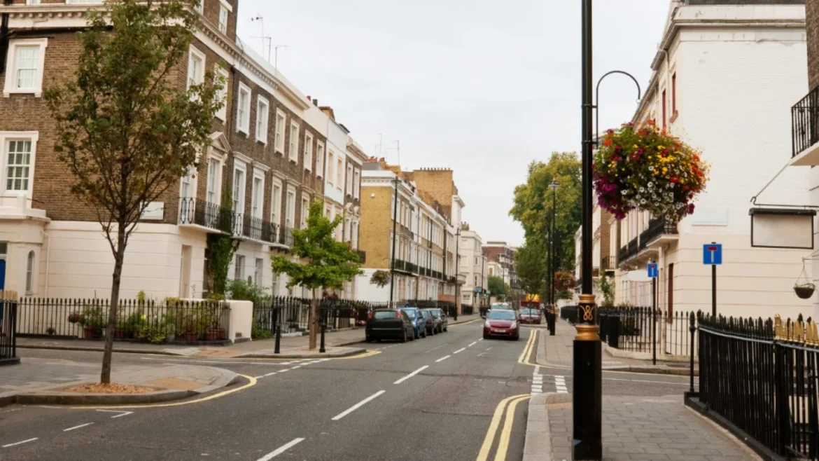 Teen girls street attack