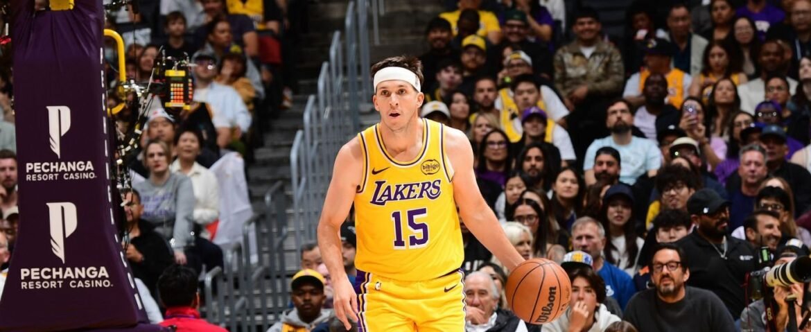 Austin Reaves seals Lakers win at buzzer (1) Austin Reaves buzzer beater