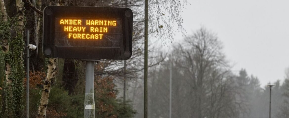 Amber weather warning UK